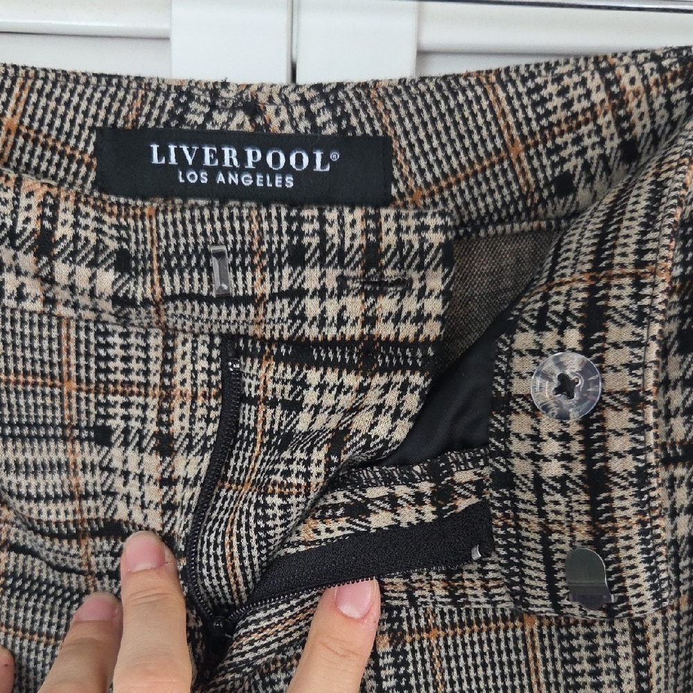 Liverpool Plaid Ankle Pants in Black and Tan